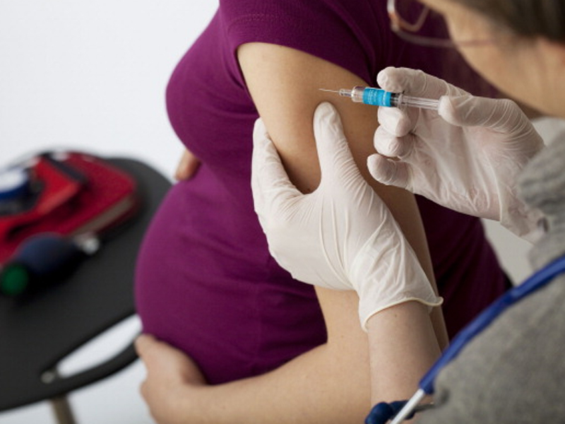 Ο εμβολιασμός κατά το τελευταίο τρίμηνο της κύησης βελτιώνει τη βρεφική προστασία